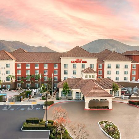 Hilton Garden Inn Fontana Kültér fotó
