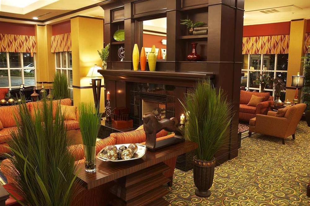 Hilton Garden Inn Fontana Beltér fotó