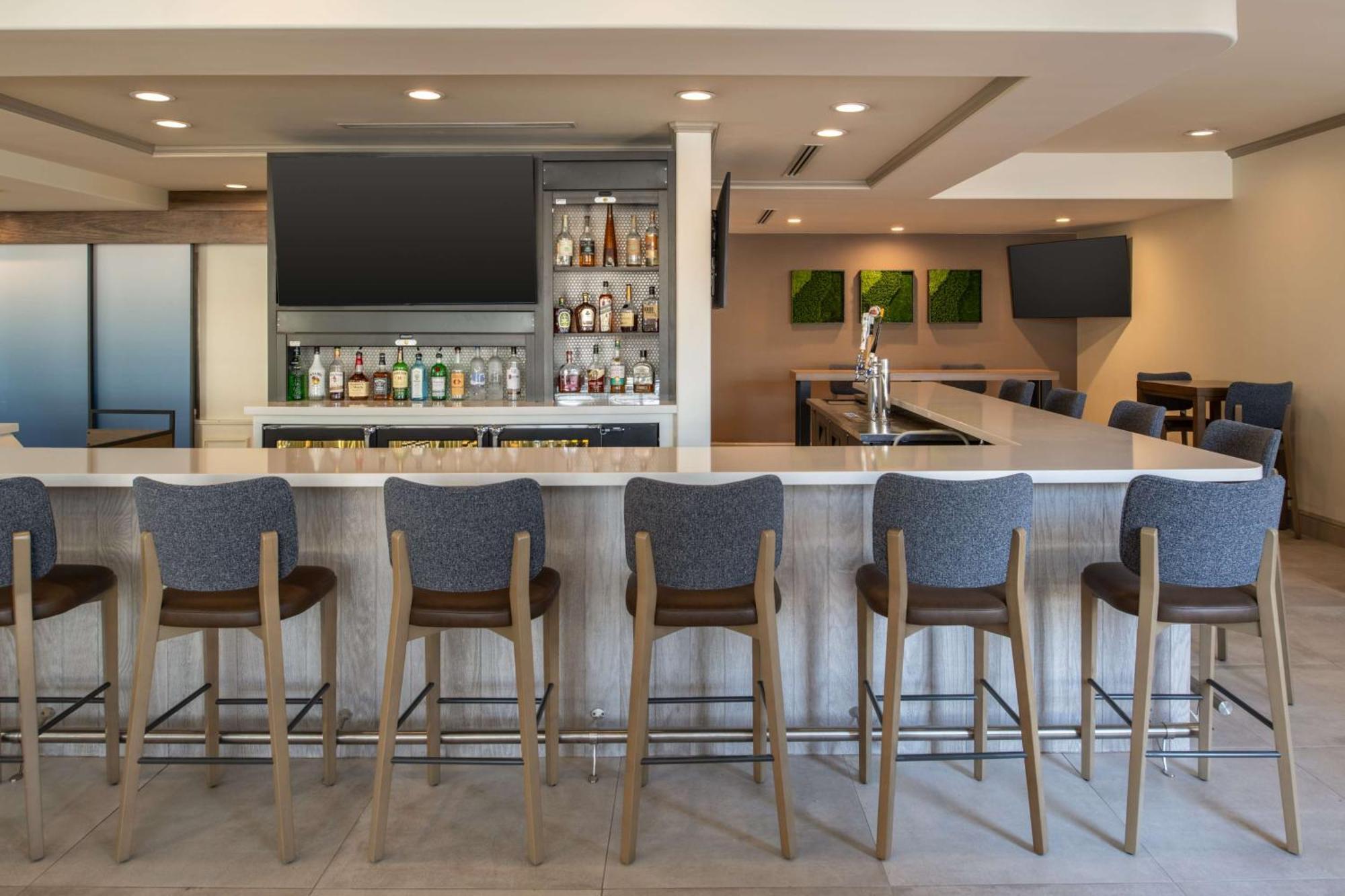 Hilton Garden Inn Fontana Kültér fotó