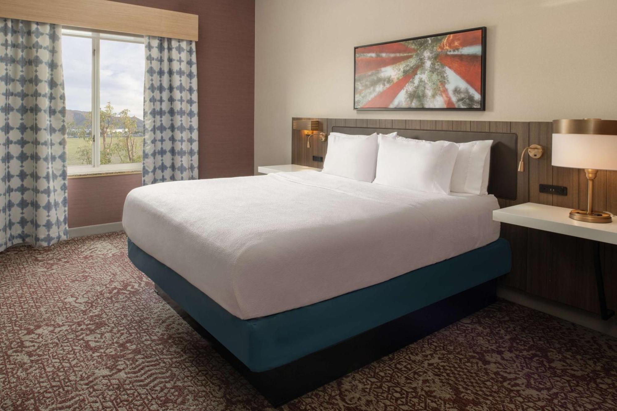 Hilton Garden Inn Fontana Kültér fotó