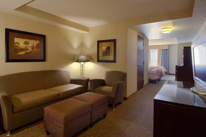 Hilton Garden Inn Fontana Kültér fotó