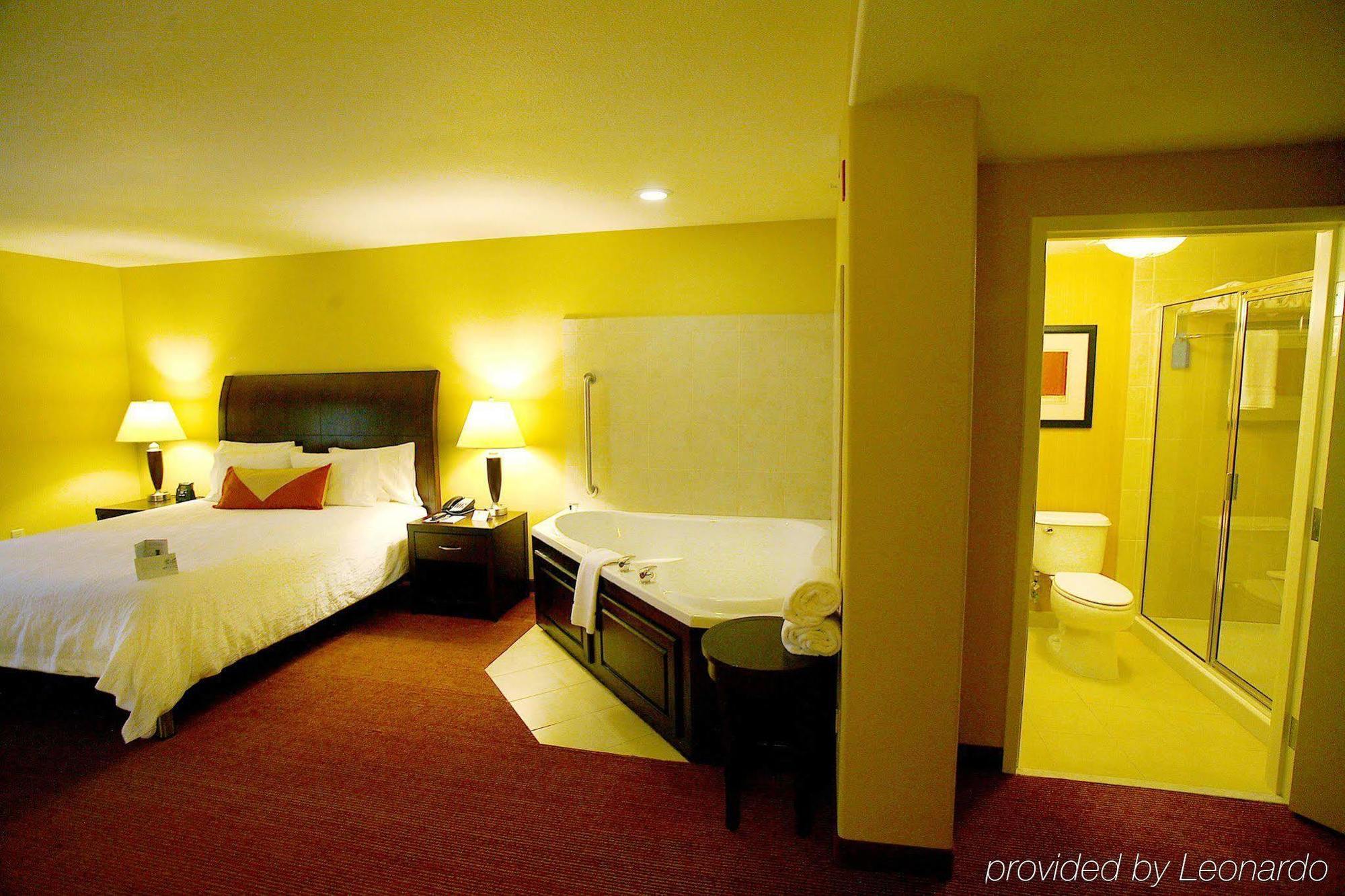 Hilton Garden Inn Fontana Szoba fotó
