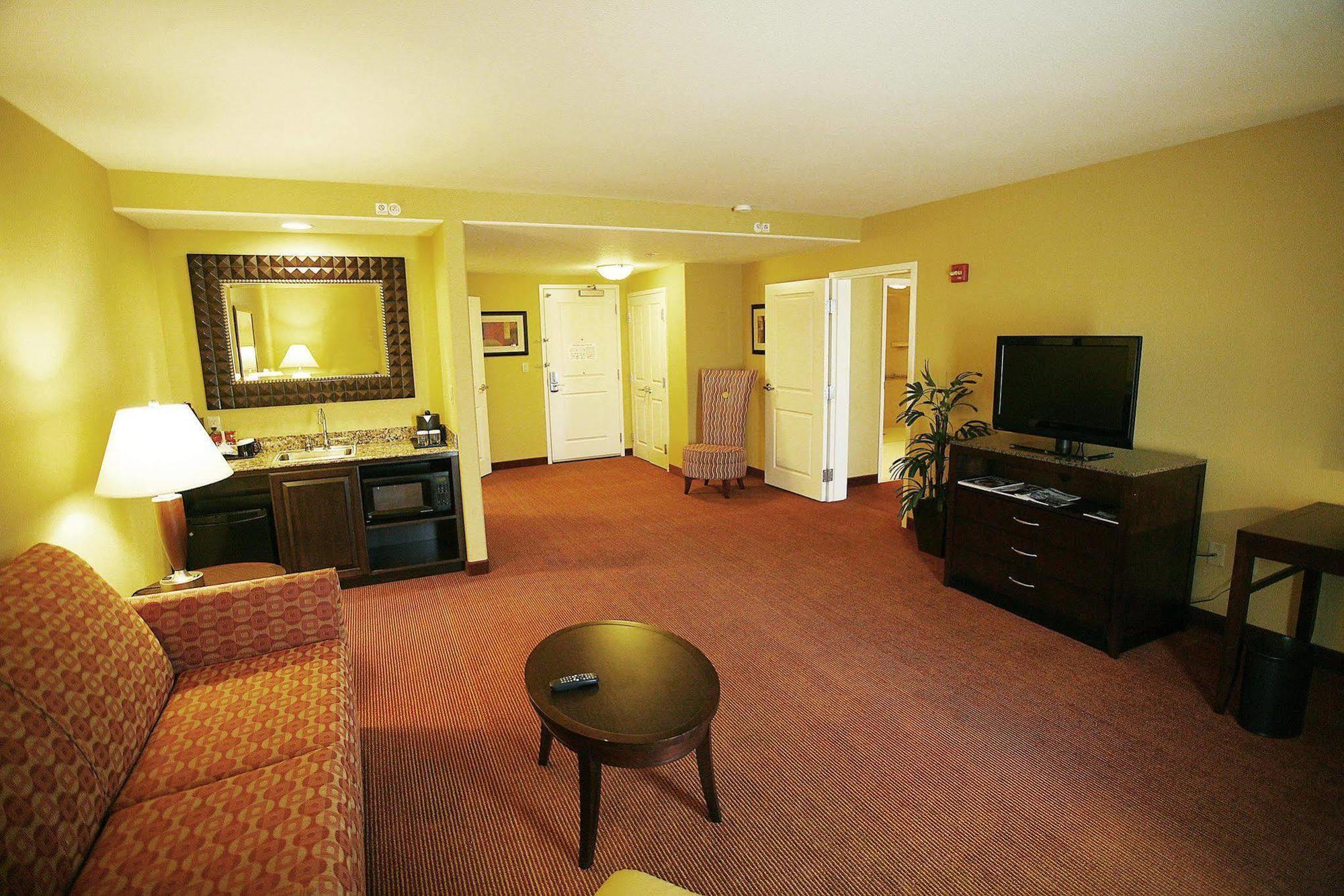 Hilton Garden Inn Fontana Szoba fotó
